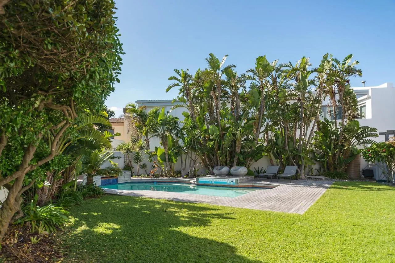 Ocean12 Guesthouse Sunset Beach Kapstadt